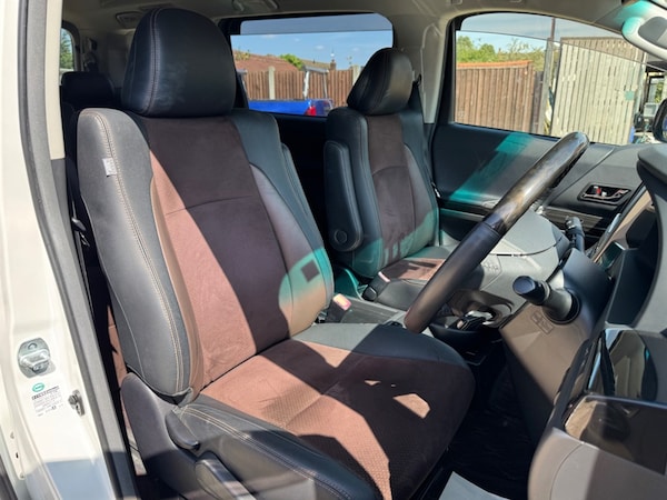 Used Toyota Alphard 2013 for sale - 75570281: Photo 11