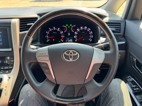 Used Toyota Alphard 2013 for sale - 75570281: Photo 33