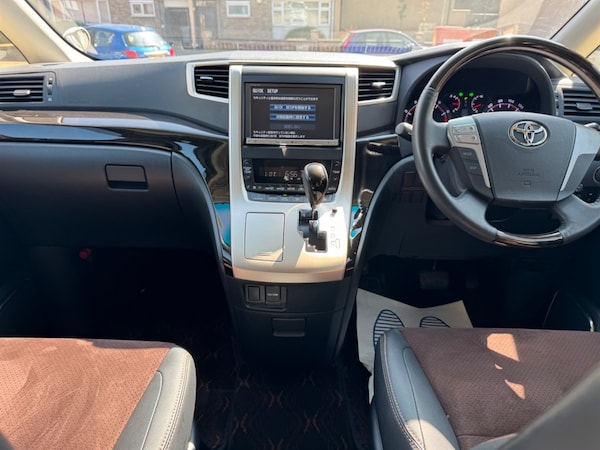Used Toyota Alphard 2013 for sale - 75570281: Photo 40