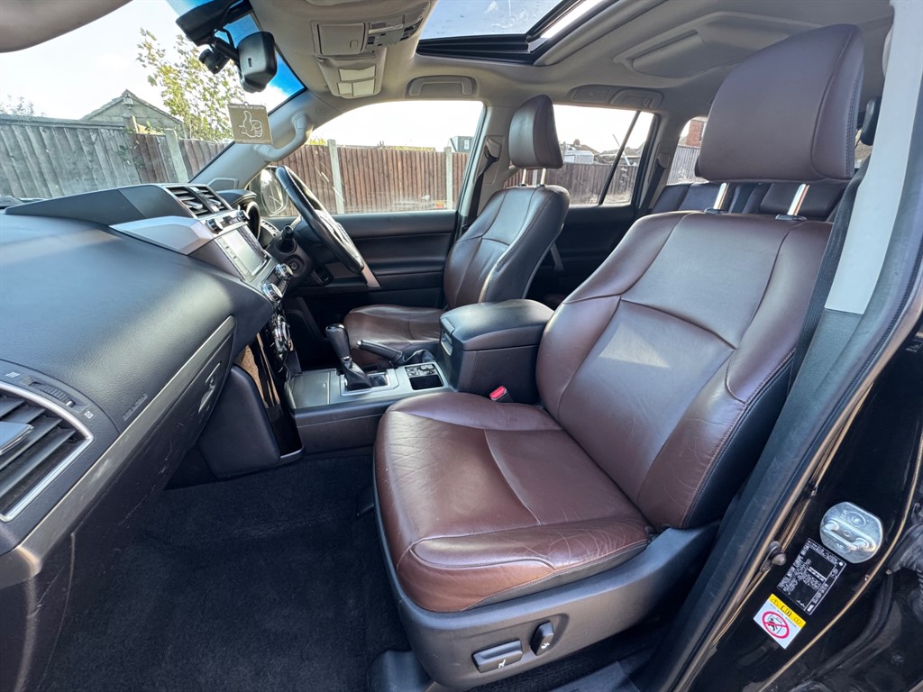 Used Toyota Land Cruiser 2016 for sale - 76393797: Photo 16