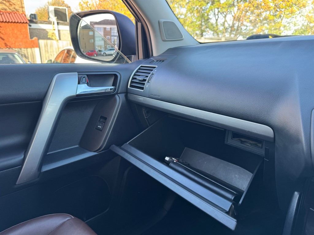 Used Toyota Land Cruiser 2016 for sale - 76393797: Photo 21