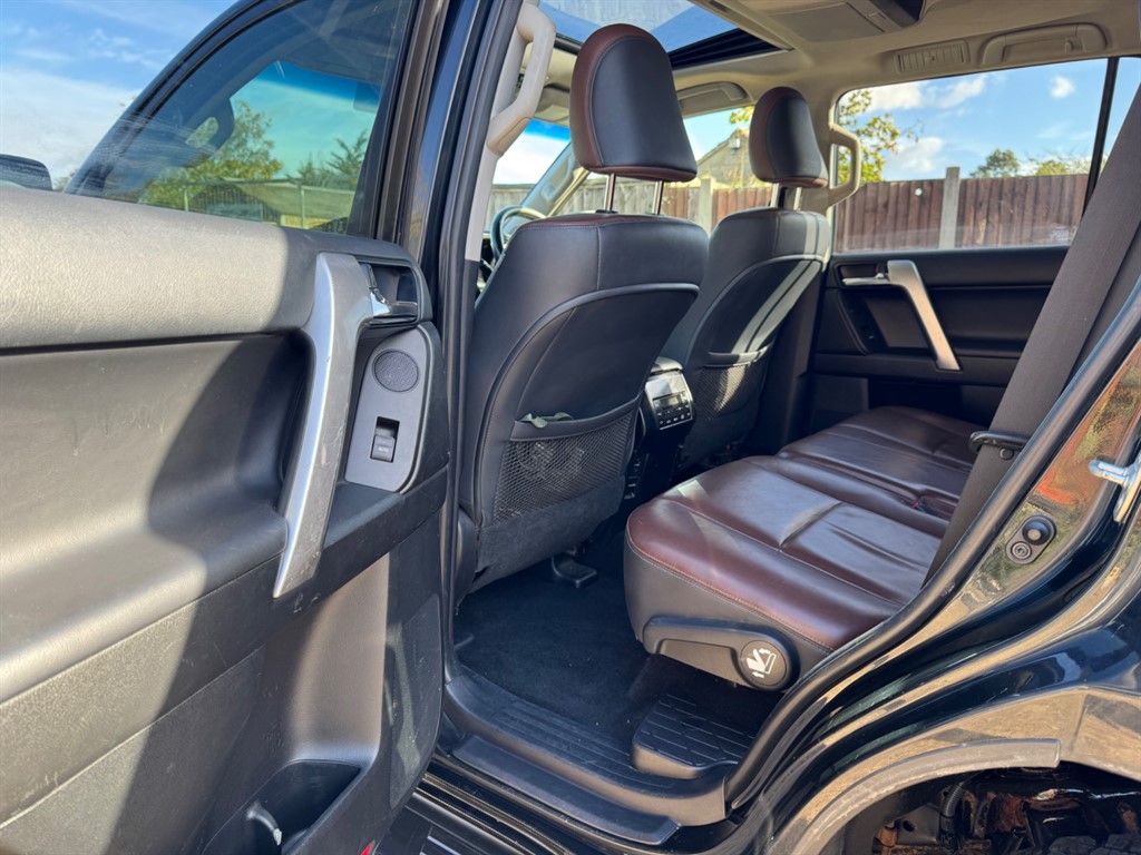 Used Toyota Land Cruiser 2016 for sale - 76393797: Photo 49