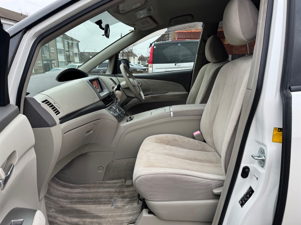 Used Toyota Estima 2016 for sale - 77732834: Photo 15