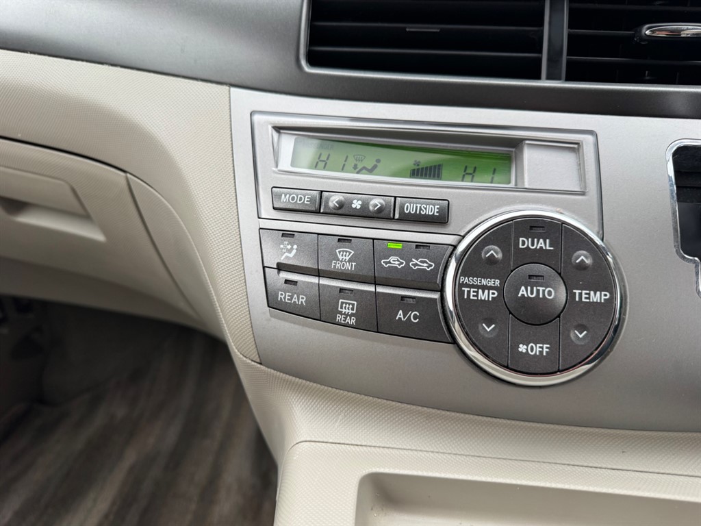 Used Toyota Estima 2016 for sale - 77732834: Photo 25