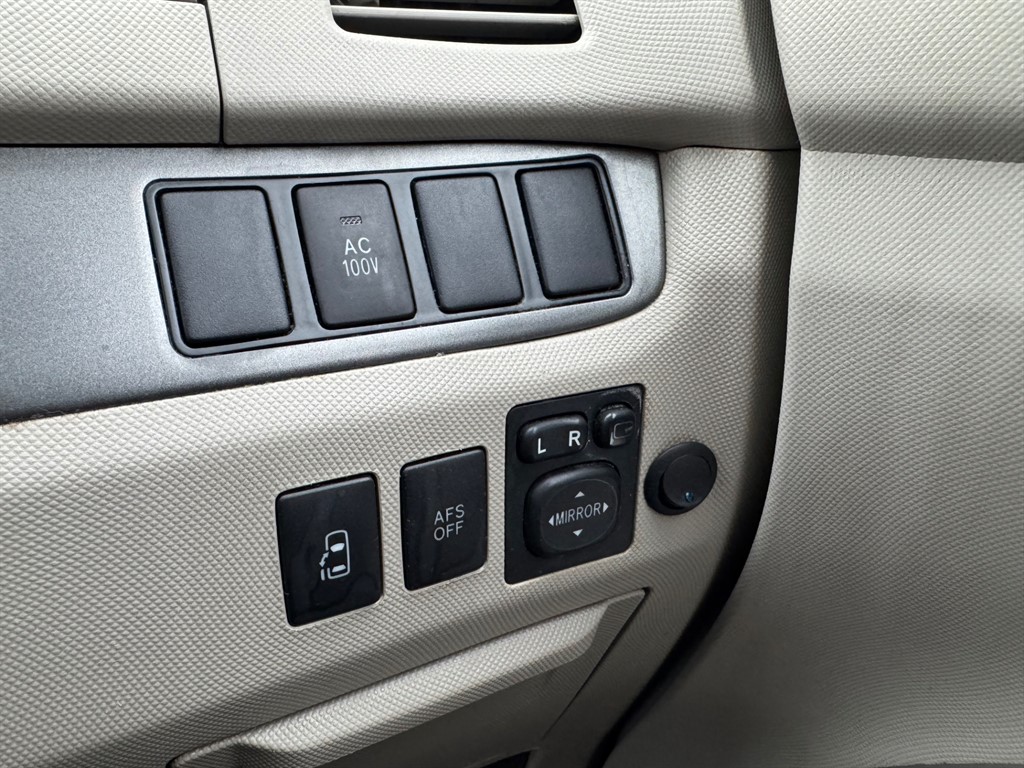 Used Toyota Estima 2016 for sale - 77732834: Photo 35