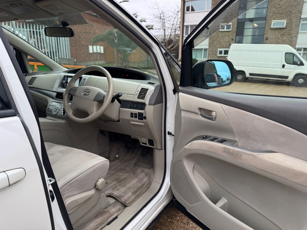 Used Toyota Estima 2016 for sale - 77732834: Photo 9