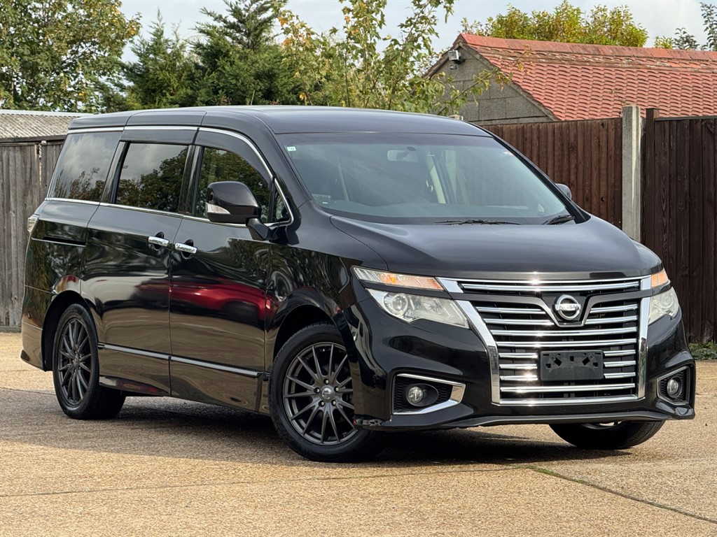 Used Nissan Elgrand 2016 for sale - 76312529: Photo 1