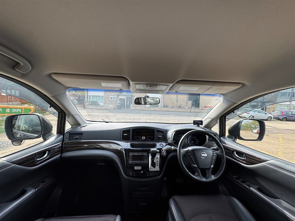 Used Nissan Elgrand 2016 for sale - 76312529: Photo 18