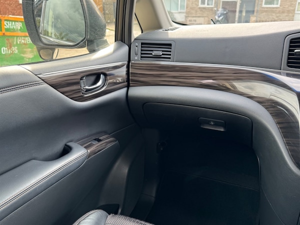 Used Nissan Elgrand 2016 for sale - 76312529: Photo 19