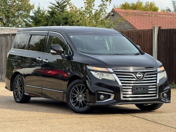 Used Nissan Elgrand 2016 for sale - 76312529: Photo 1