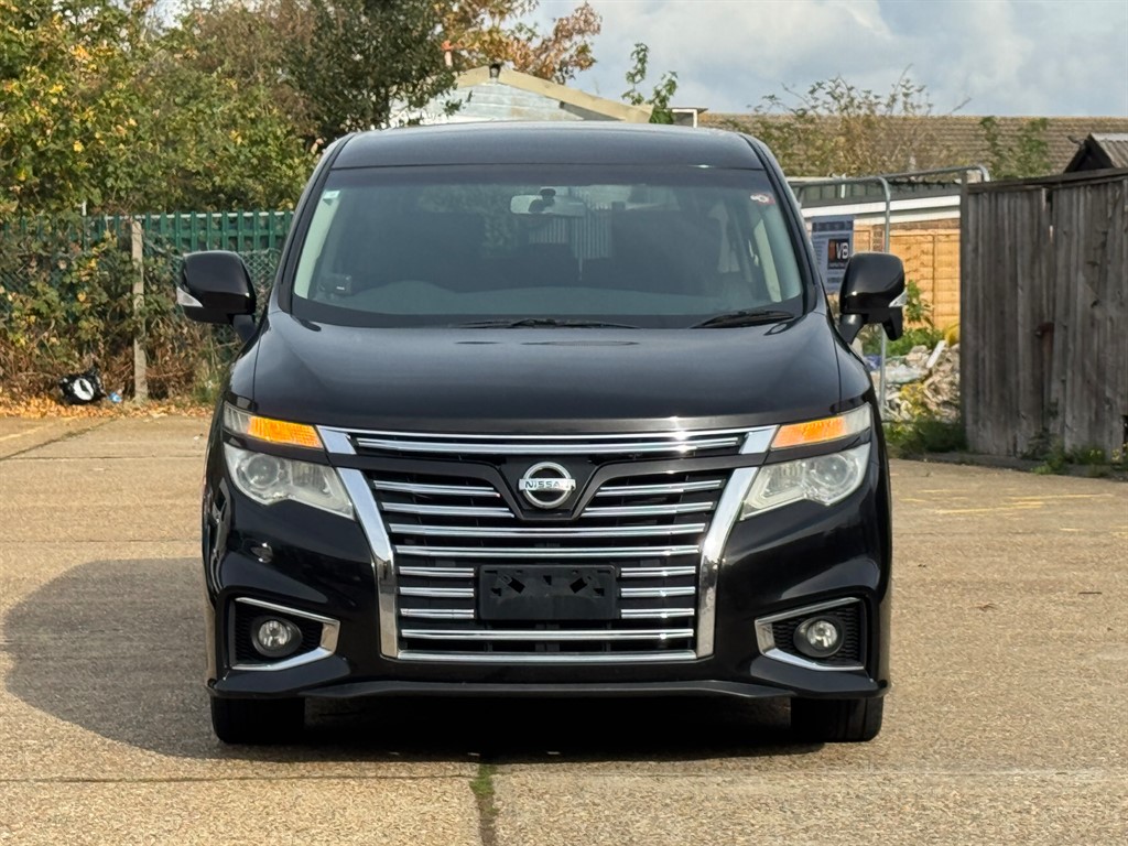 Used Nissan Elgrand 2016 for sale - 76312529: Photo 2