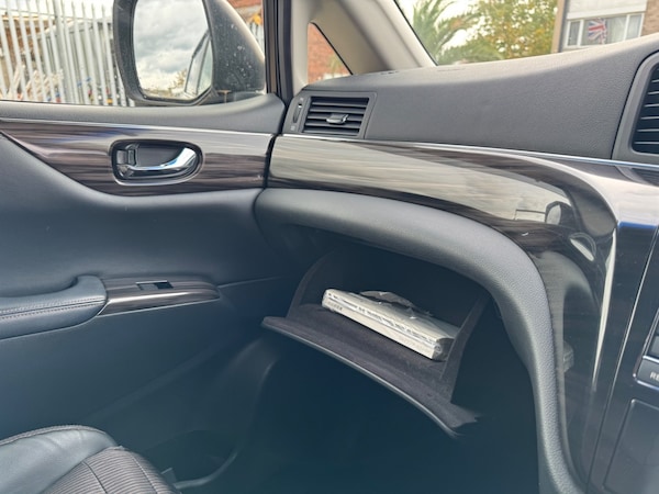 Used Nissan Elgrand 2016 for sale - 76312529: Photo 20