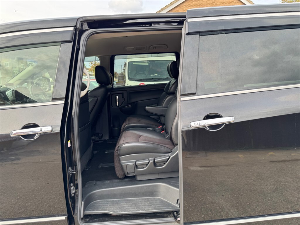 Used Nissan Elgrand 2016 for sale - 76312529: Photo 39
