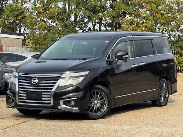 Used Nissan Elgrand 2016 for sale - 76312529: Photo 3