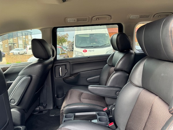 Used Nissan Elgrand 2016 for sale - 76312529: Photo 42