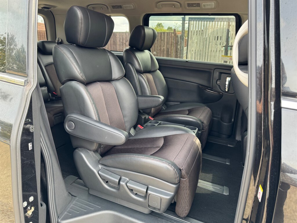 Used Nissan Elgrand 2016 for sale - 76312529: Photo 45