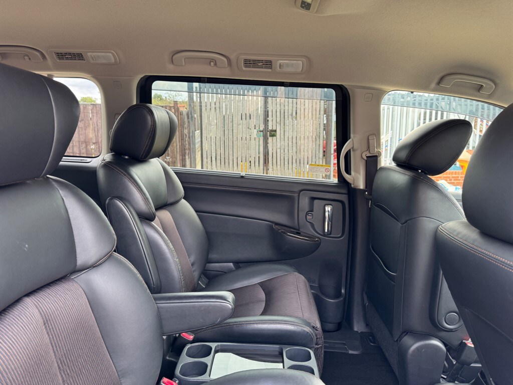 Used Nissan Elgrand 2016 for sale - 76312529: Photo 46