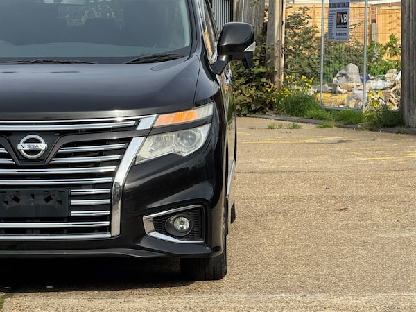 Used Nissan Elgrand 2016 for sale - 76312529: Photo 65
