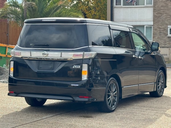 Used Nissan Elgrand 2016 for sale - 76312529: Photo 6