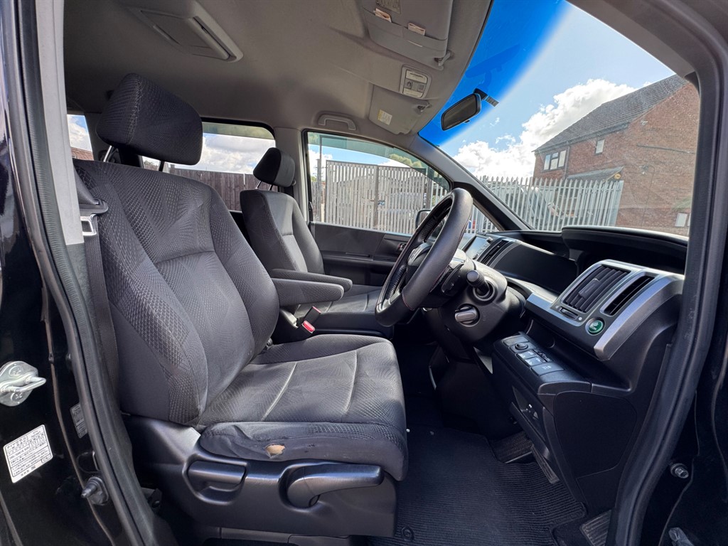 Used Honda Stepwagon 2021 for sale - 78152821: Photo 11