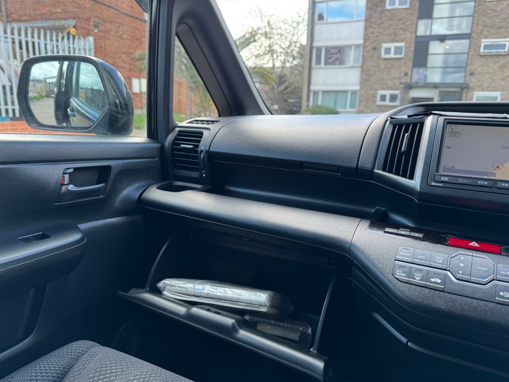 Used Honda Stepwagon 2021 for sale - 78152821: Photo 22