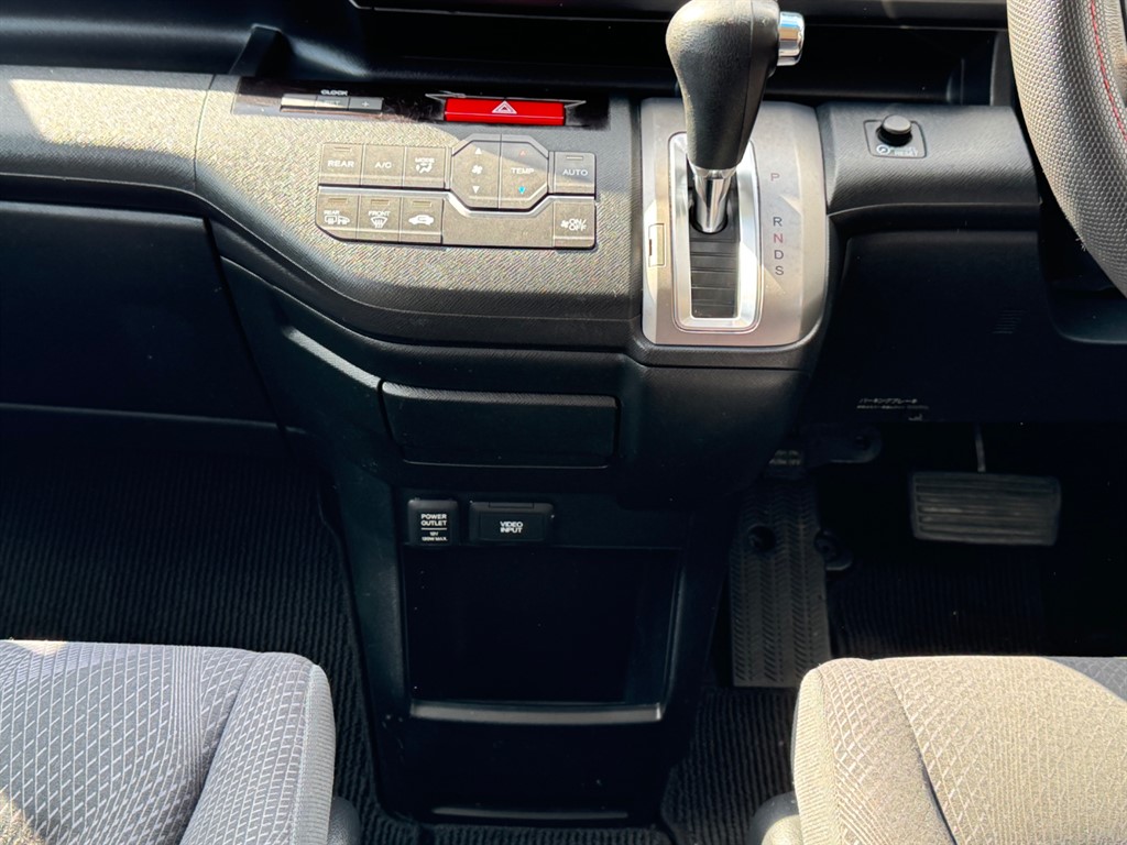 Used Honda Stepwagon 2021 for sale - 78152821: Photo 28