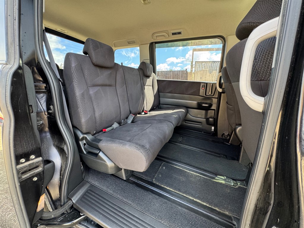 Used Honda Stepwagon 2021 for sale - 78152821: Photo 45