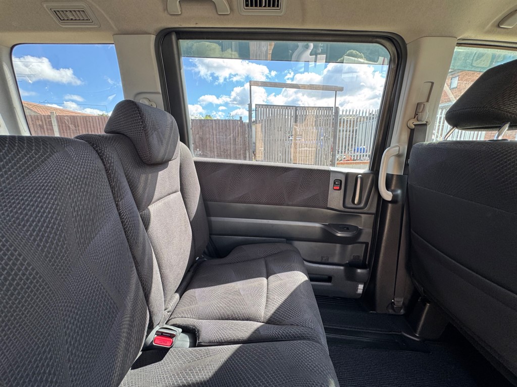 Used Honda Stepwagon 2021 for sale - 78152821: Photo 47