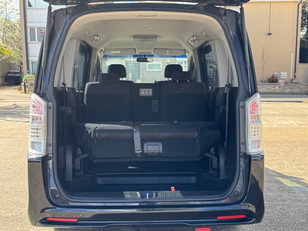 Used Honda Stepwagon 2021 for sale - 78152821: Photo 55