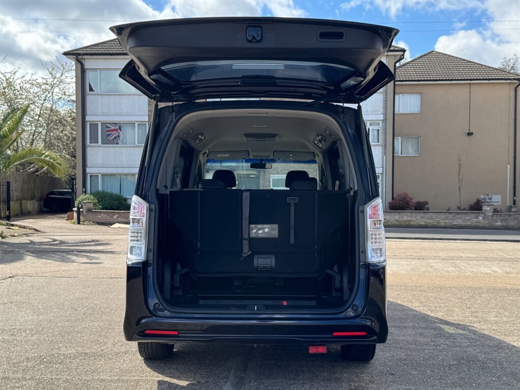 Used Honda Stepwagon 2021 for sale - 78152821: Photo 57