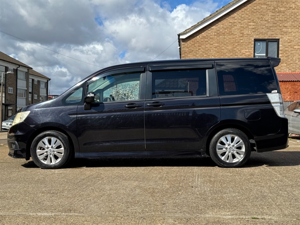 Used Honda Stepwagon 2021 for sale - 78152821: Photo 7