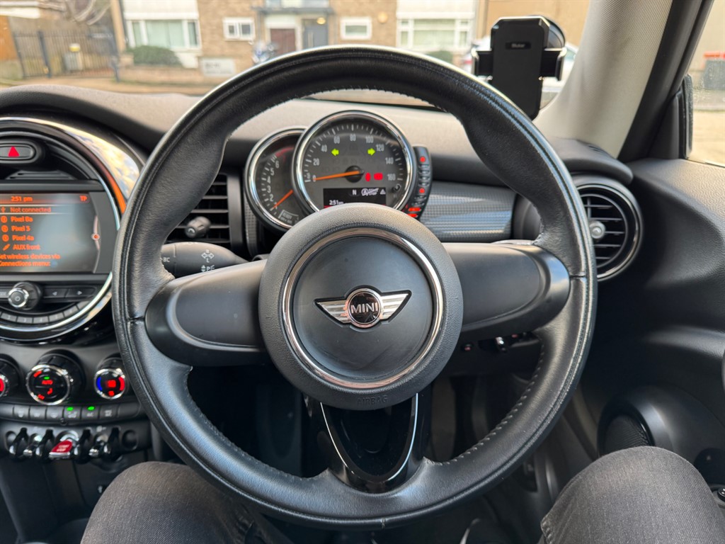 Used MINI Hatch 2015 for sale - 76684517: Photo 37