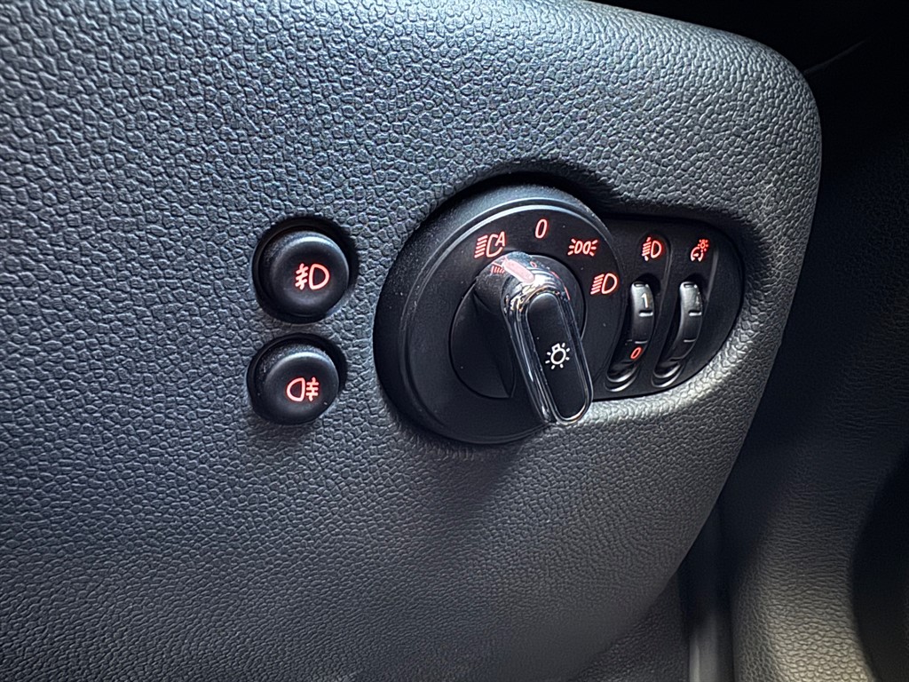 Used MINI Hatch 2015 for sale - 76684517: Photo 38