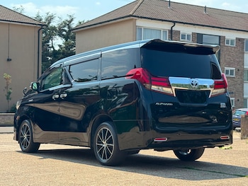 Used Toyota Alphard 2015 for sale - 79459915: Photo