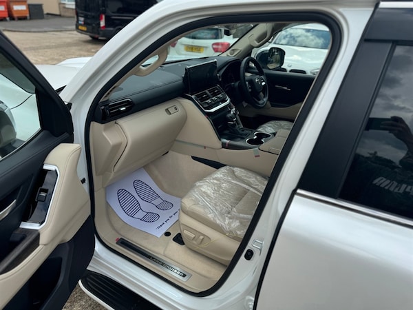 Used Toyota Landcruiser 2024 for sale - 71387869: Photo 12
