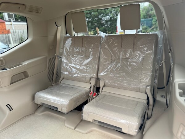 Used Toyota Landcruiser 2024 for sale - 71387869: Photo 40