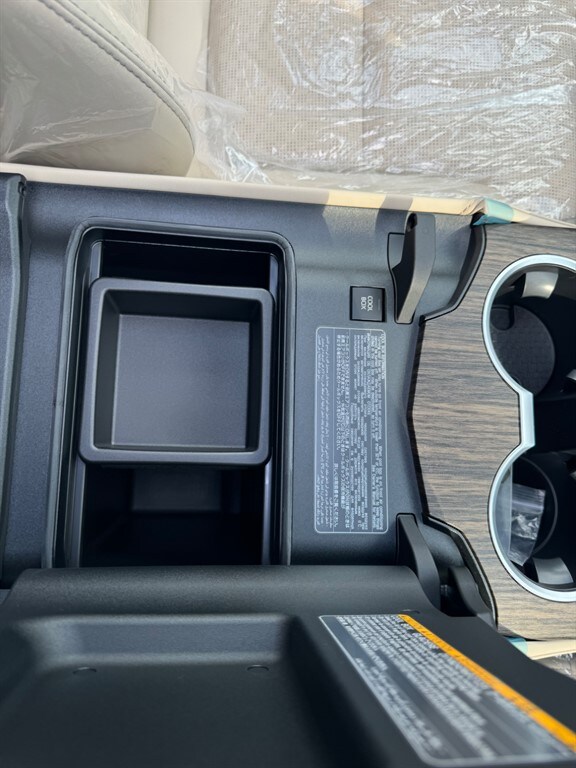 Used Toyota Landcruiser 2024 for sale - 71387869: Photo 69