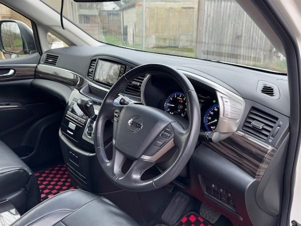 Used Nissan Elgrand 2018 for sale - 75571614: Photo 14