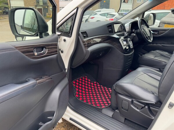 Used Nissan Elgrand 2018 for sale - 75571614: Photo 15