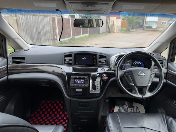 Used Nissan Elgrand 2018 for sale - 75571614: Photo 43
