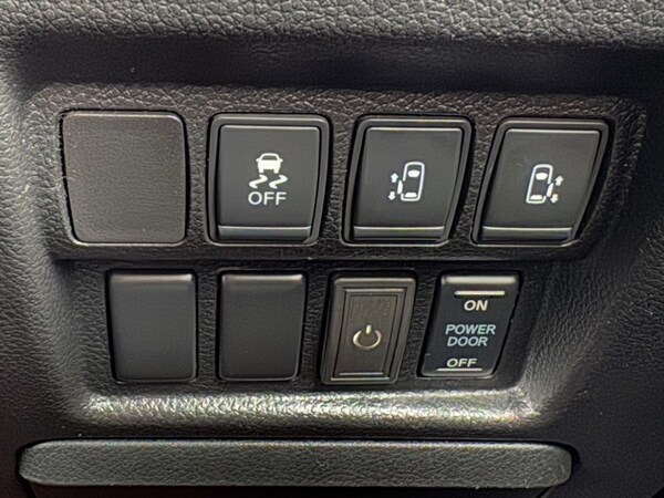 Used Nissan Elgrand 2018 for sale - 75571614: Photo 58