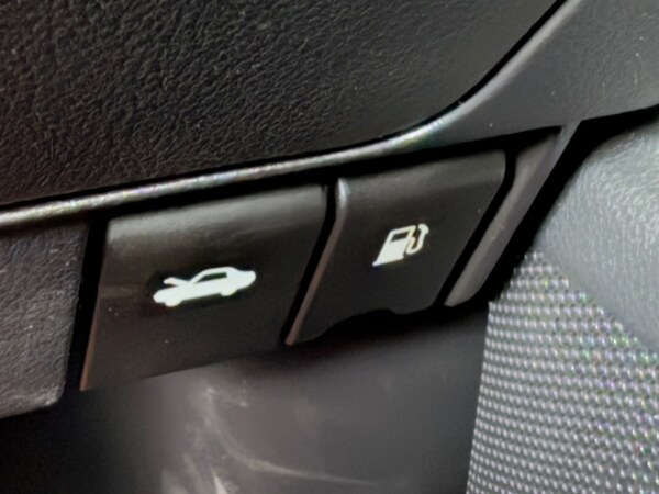 Used Nissan Elgrand 2018 for sale - 75571614: Photo 59