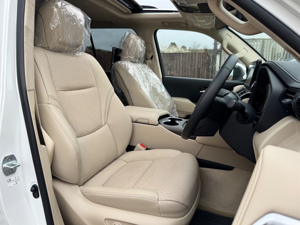 Used Toyota Land Cruiser 2024 for sale - 77708400: Photo 12