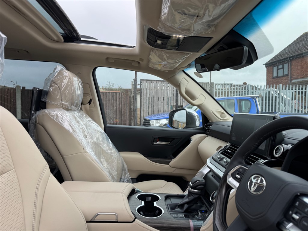 Used Toyota Land Cruiser 2024 for sale - 77708400: Photo 14