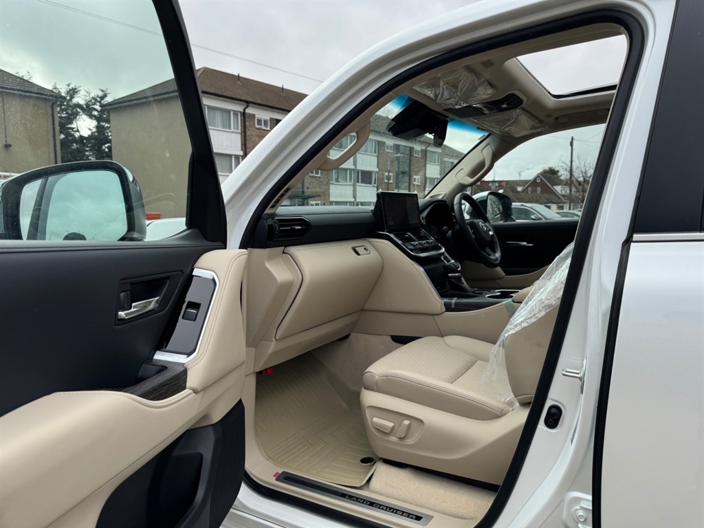 Used Toyota Land Cruiser 2024 for sale - 77708400: Photo 15