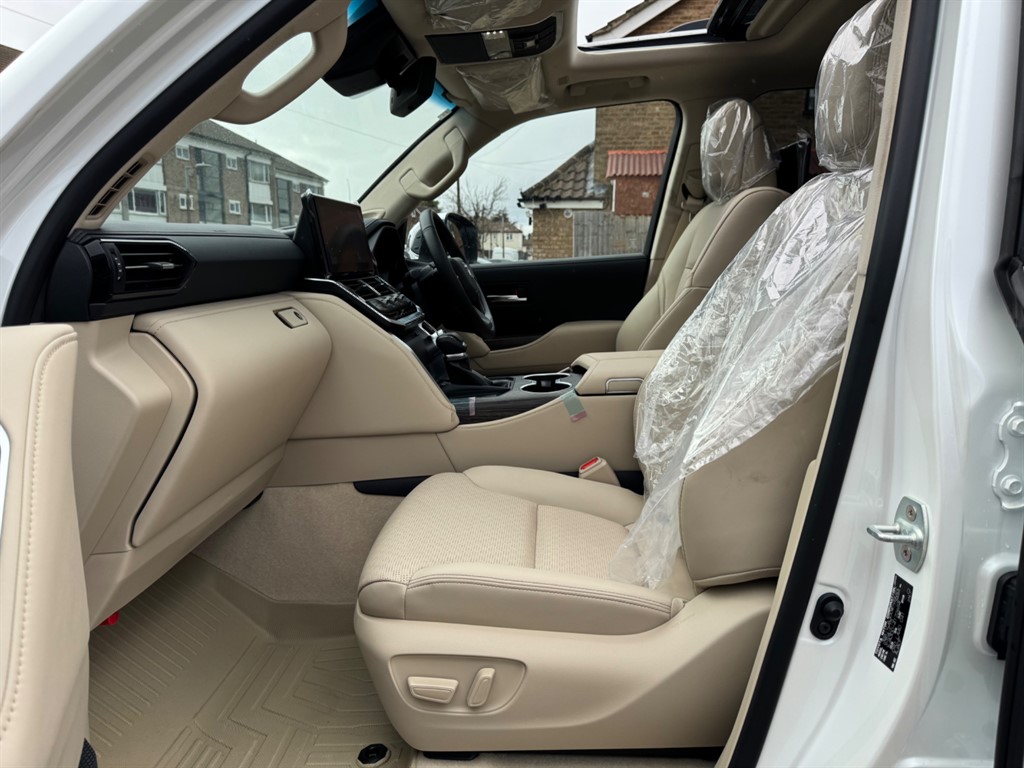 Used Toyota Land Cruiser 2024 for sale - 77708400: Photo 16