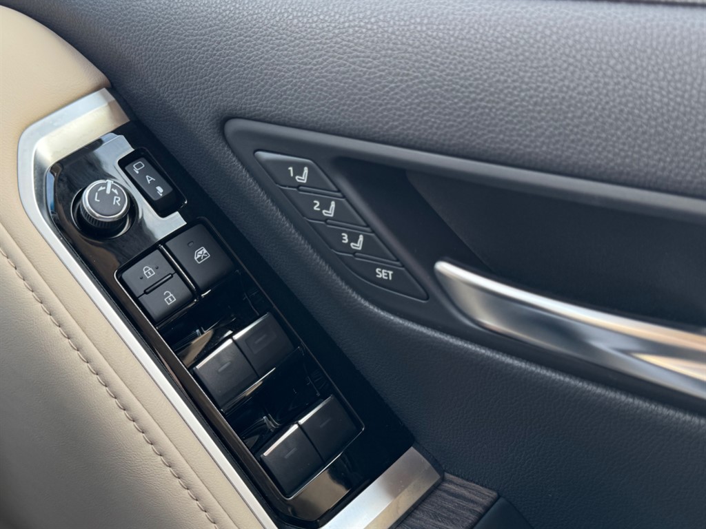 Used Toyota Land Cruiser 2024 for sale - 77708400: Photo 44