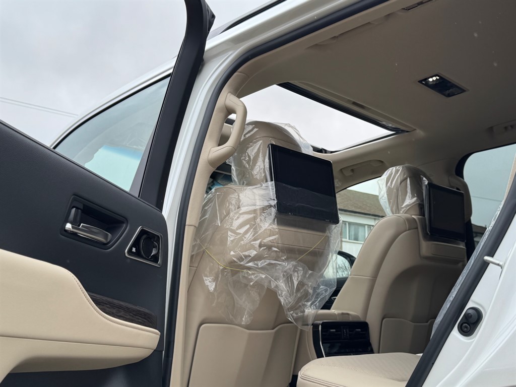 Used Toyota Land Cruiser 2024 for sale - 77708400: Photo 53