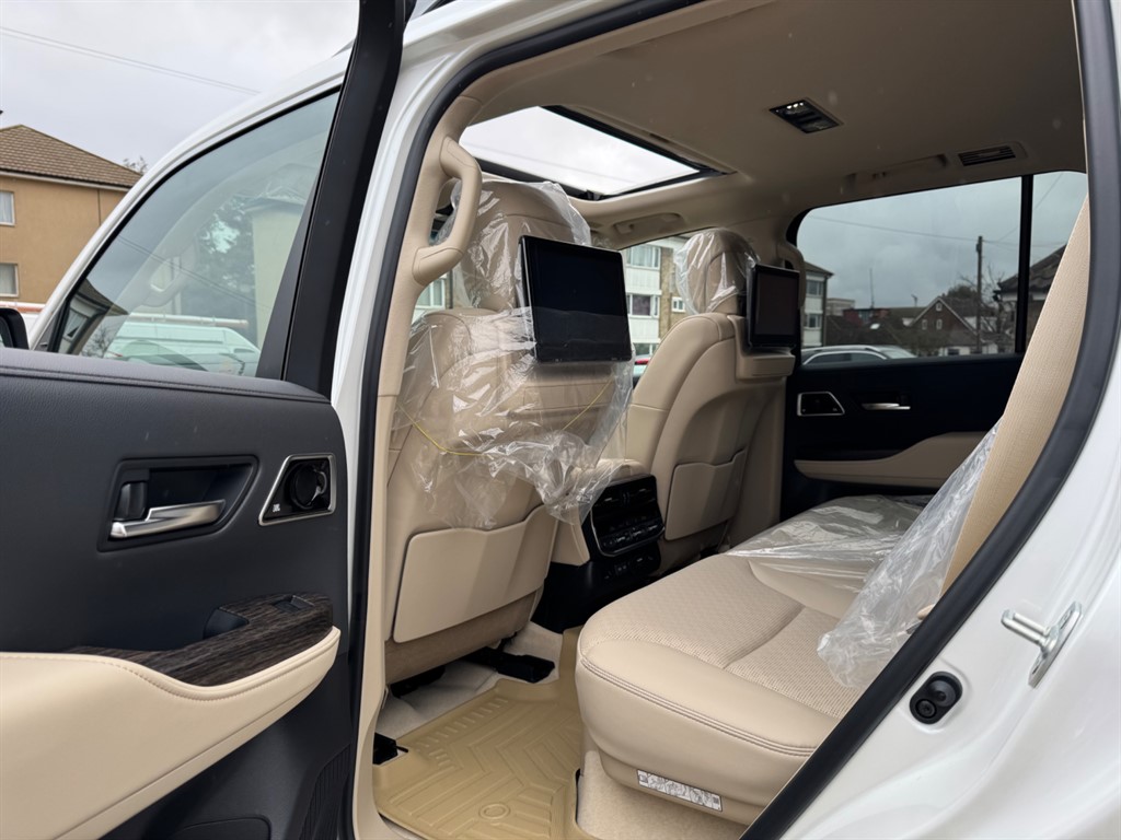 Used Toyota Land Cruiser 2024 for sale - 77708400: Photo 54