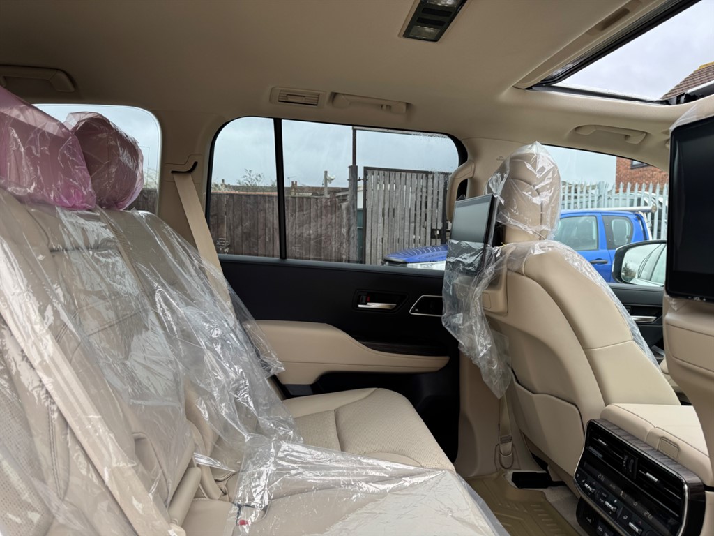 Used Toyota Land Cruiser 2024 for sale - 77708400: Photo 58